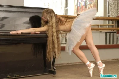 Юные балерины переодеваются