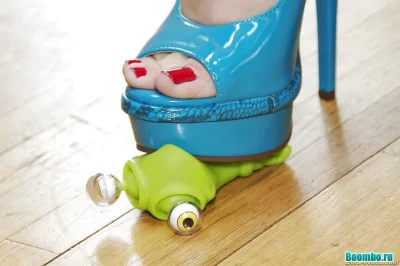 Босоножки на каблуках