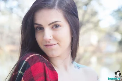 Модели брюнетки