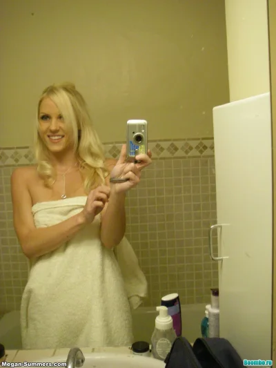 Селфи блондинка