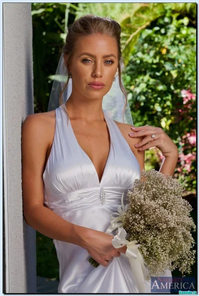 Николь энистон до