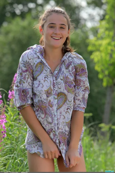 Молодая красотка