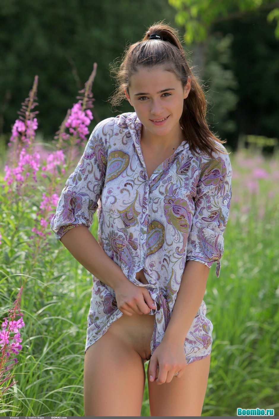 Брюнетка модели