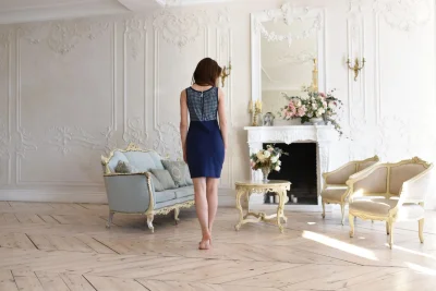 Платье с кружевами