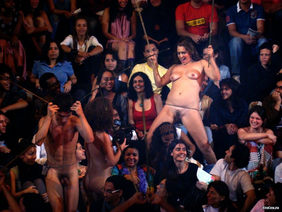 Театр голых