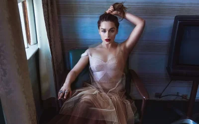 Эмилия кларк максим