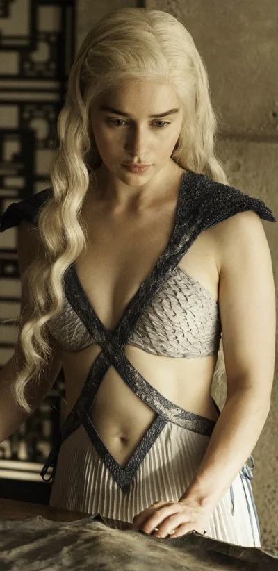 Эмилия кларк дейенерис таргариен