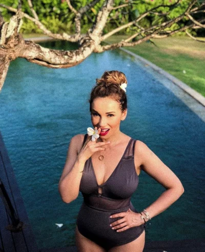 Анфиса чехова в молодости