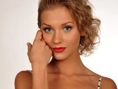 Актриса асмус