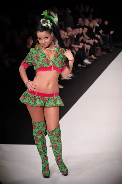 Откровенные наряды бьянки