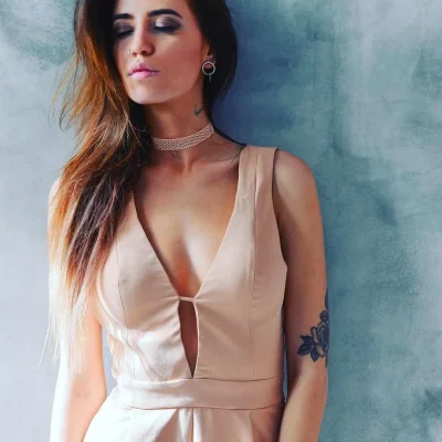 Дорофеева певица