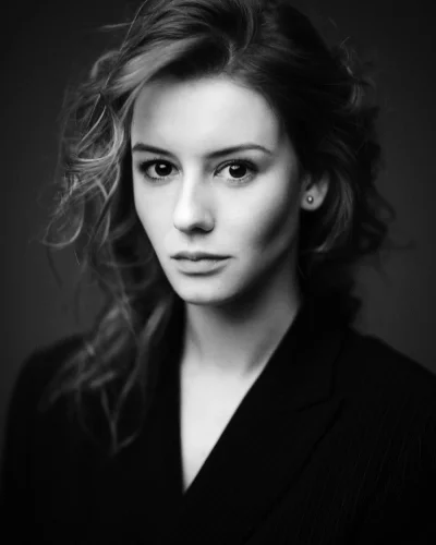 Актриса ирина старшенбаум