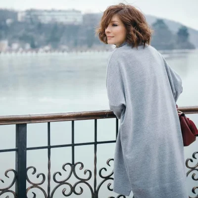 Подкаминская актриса