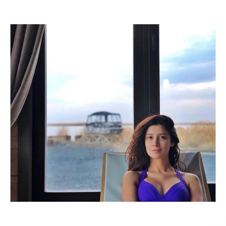 Актриса равшана куркова в купальнике