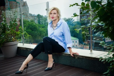 Яна троянова ольга