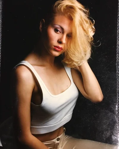 Голая Яна Троянова