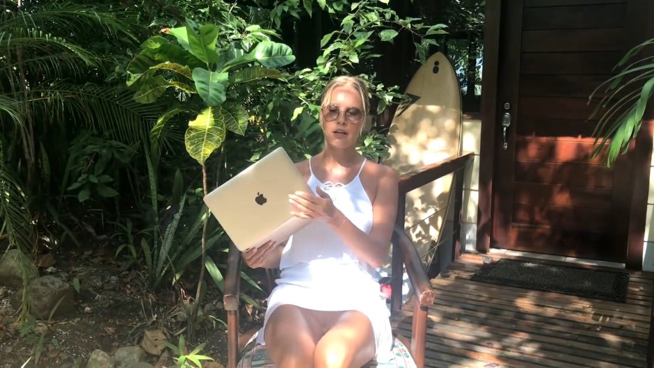 Елена летучая засветила грудь