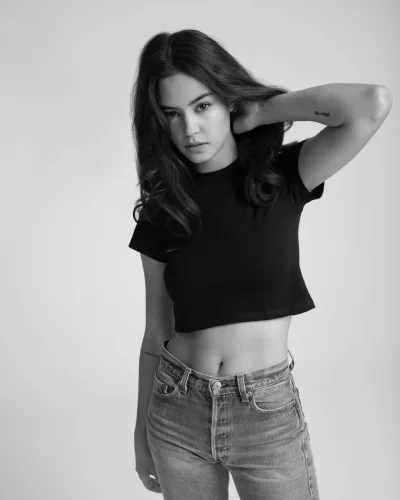 Кортни итон