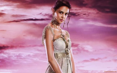 Кортни итон боги египта