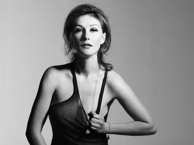 Карис ван хаутен