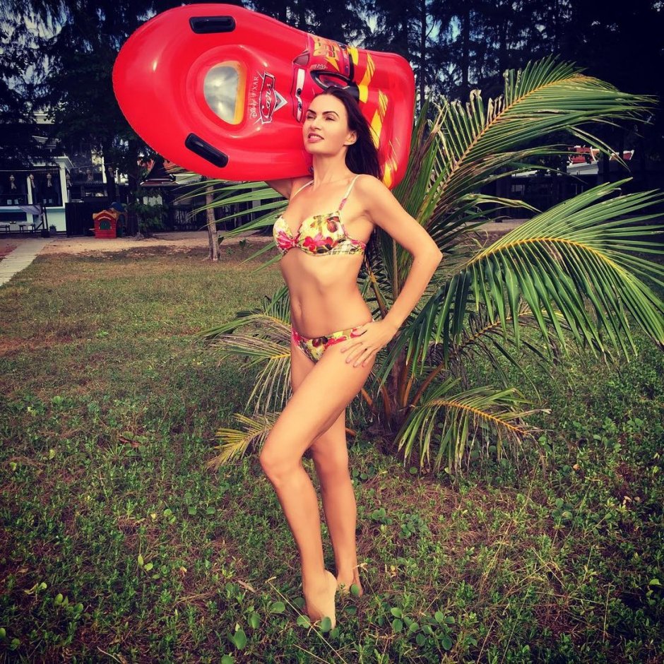 Эвелина блёданс в молодости фигура