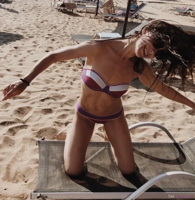 Голая Анна Снаткина