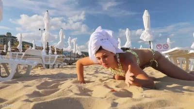 Пляж девушка