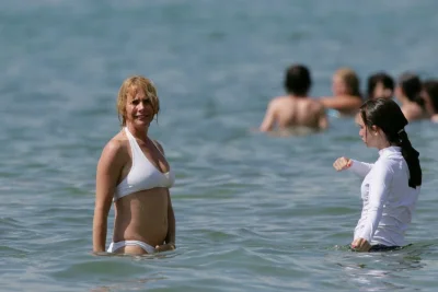 Розанна аркетт в молодости купальнике