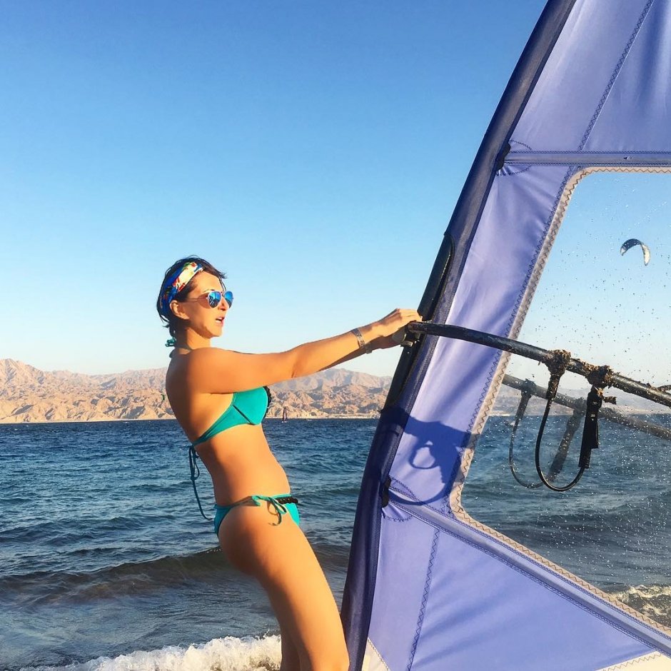 Мария миронова актриса в купальнике