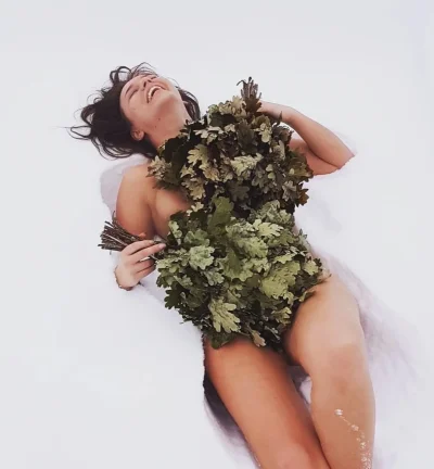 Голая Янина Мелехова