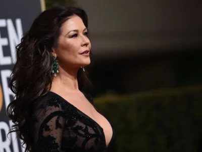 Моника беллуччи и кэтрин зета джонс похожи