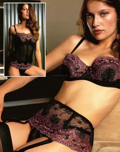 В нижнем белье