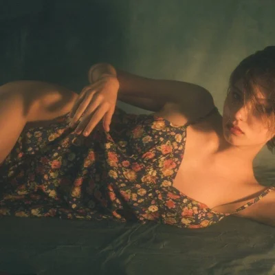 Алеся кафельникова ню