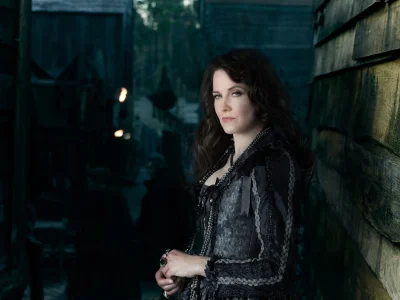 Люси лоулесс салем