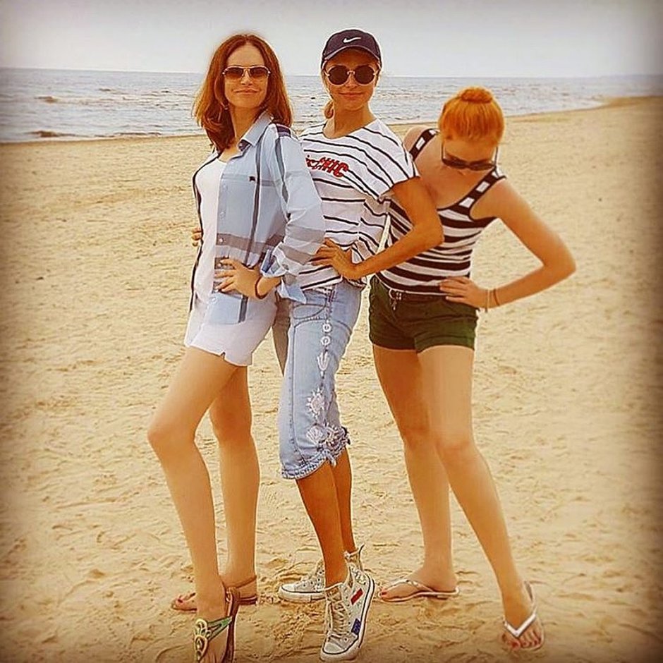 Наталья подольская сестра близнец