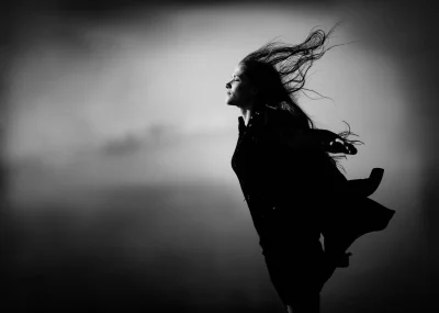 Красива девушка