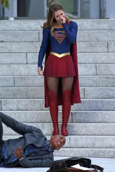 Мелисса беноист супергёрл