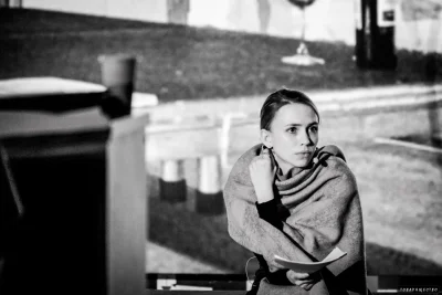 На спектакль