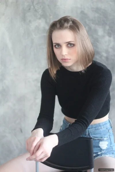 Яна енжаева