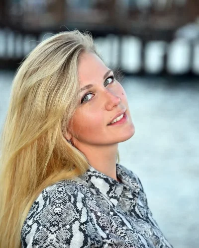 Актриса карина андоленко