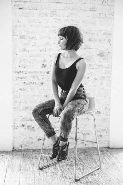 Позы модельные