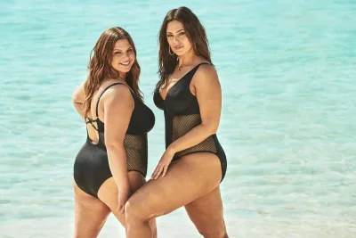 Эшли грэм в купальнике