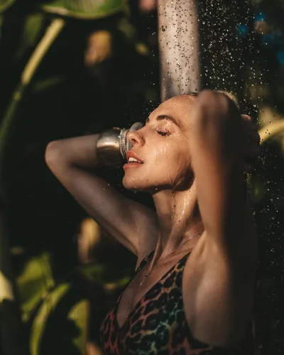 Красива девушка