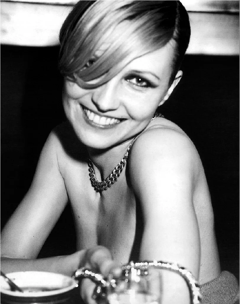 Голая Ингеборга Дапкунайте