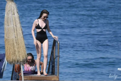 Лили коллинз в купальнике