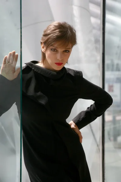 Актриса нелли уварова