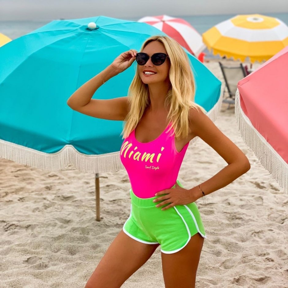 Виктория лопырева в купальнике