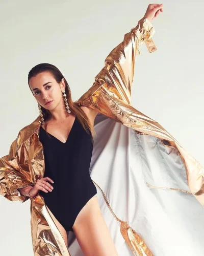 Блестящие куртки женские