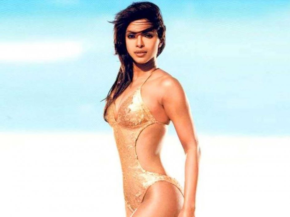 Приянка чопра в купальнике