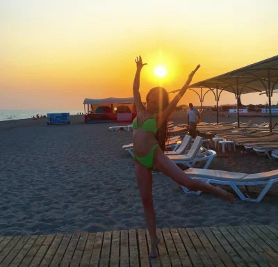 Шпагат на пляже